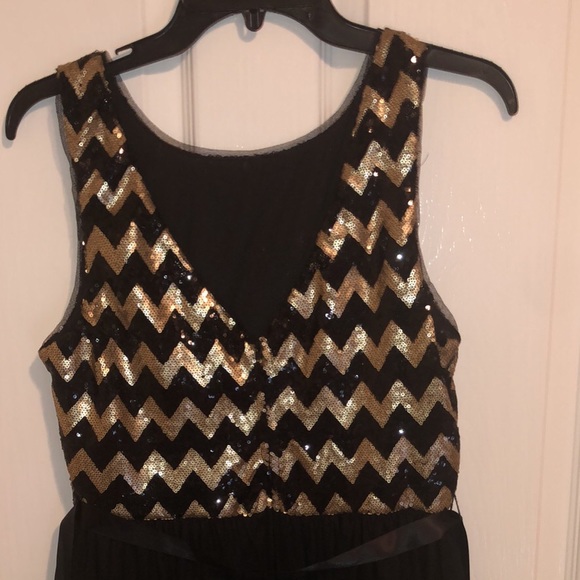 Homecoming/Prom Dress - Picture 2 of 5